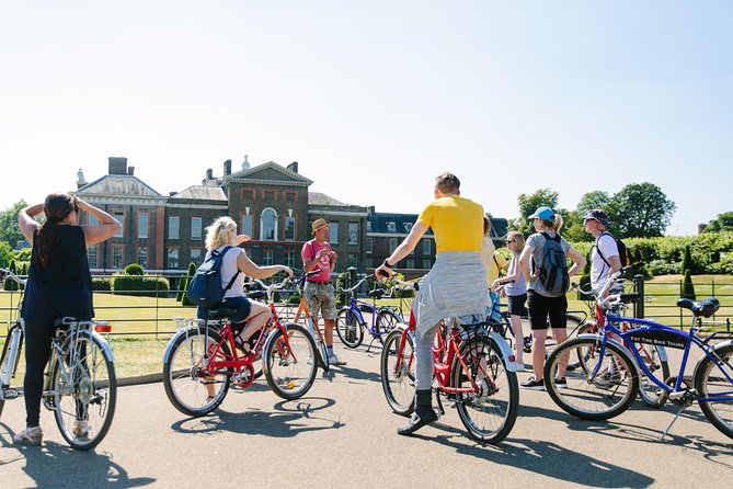 Highlights of Royal London Bike Tour including Hyde Park - The Royal Parks provide the breathing room