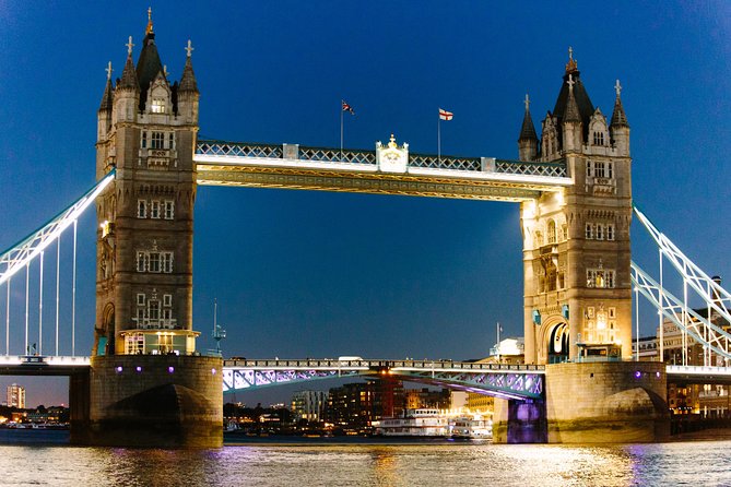 Highlights of Royal London Bike Tour with River Cruise Package - Leadenhall Market and a touch of film history