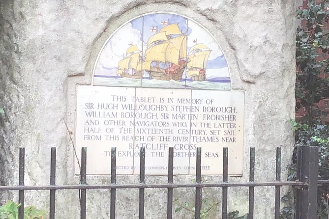 Historic walk of East Londons Wapping Docks and its famous Pubs - Pirates, Captain Cook, and the final riverside pubs
