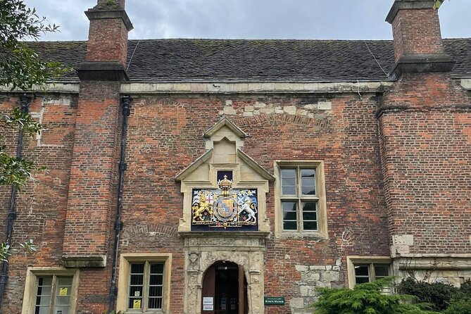 History and Hauntings Self Guided Walking Tour in York with App - Key points to know before you walk