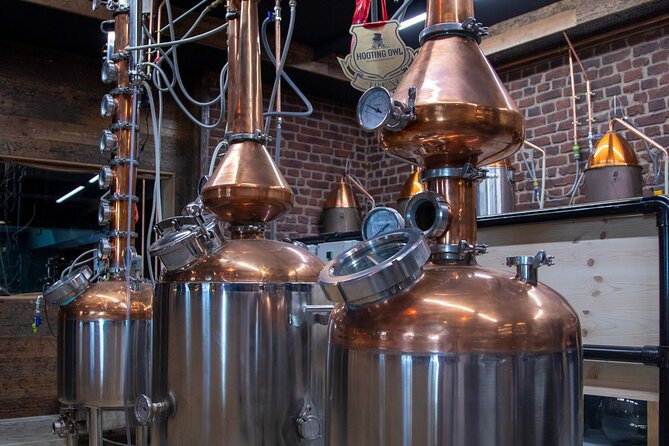 Hooting Owl Distillery York - Distillery Tour & Gin Tasting - Your first drink sets the tone