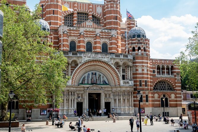 Hop on Hop off Bus Tour (24h) - The Parks and Palaces route from Marble Arch to Harrods