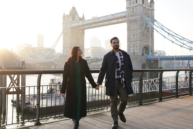 Iconic London Portraits Tour with Expert Local Photographer - Key Points Before You Book