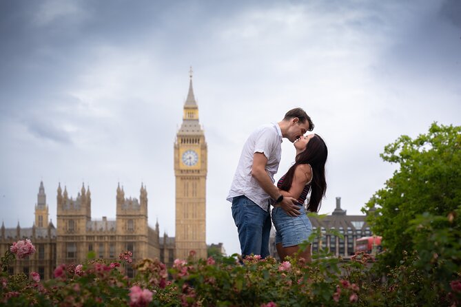 Iconic London Portraits Tour with Expert Local Photographer - Who Will Get the Most From It?