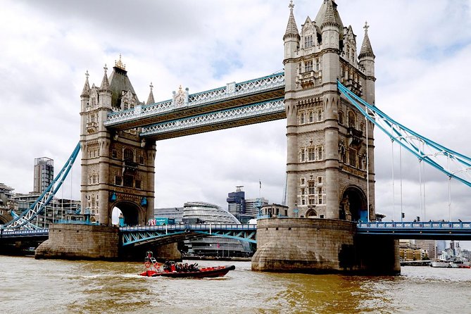 Iconic Sights of London: High-Speed Boat Trip - Crossing the Greenwich Meridian