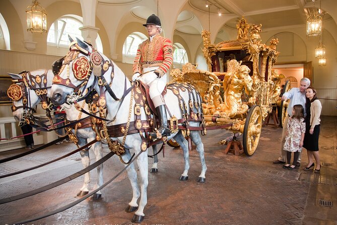 Inside Buckingham Palace State Rooms & Royal London Walking Tour - St. James’s Palace and the old royal center