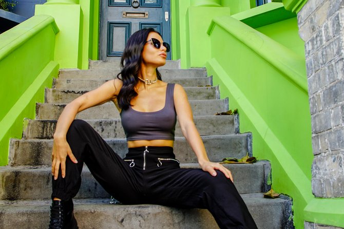 Instagrammable photos in Notting Hill - Is $477.32 a fair price?