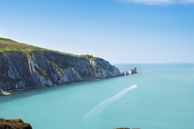 Isle of Wight - Day Tour from Portsmouth including Ferry Crossing - Key points at a glance