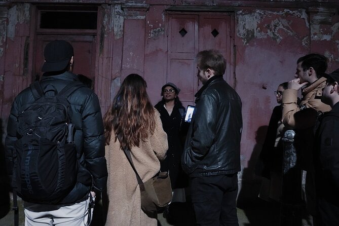 Jack the Ripper: Night Murder Mystery Walking Tour in London - Why the night setting works in Whitechapel