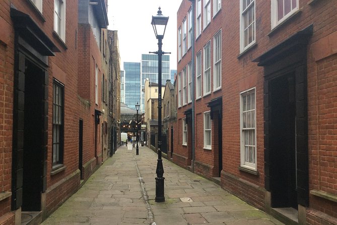 Jack the Ripper Private Day Time Walking Tour - Henriques Street, the Whitechapel Bell Foundry, and Gunthorpe Street