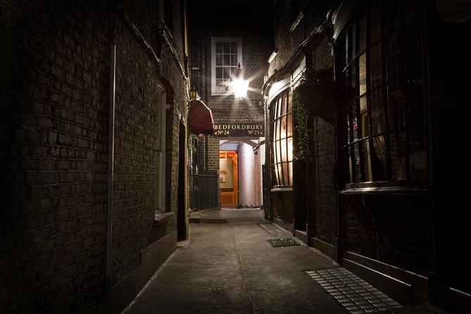 Jack the Ripper Tour with 'Ripper-Vision' in London- Afternoon - How the Ripper-Vision presentation works