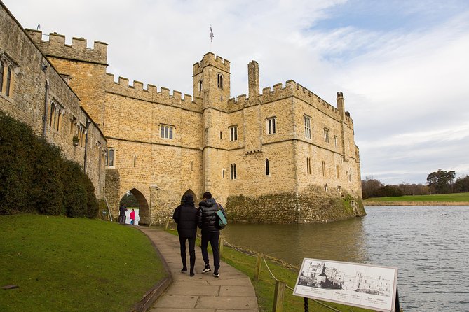 Leeds Castle, Cliffs of Dover and Canterbury Day Trip from London with Guided Cathedral Tour - Starting at Victoria Coach Station