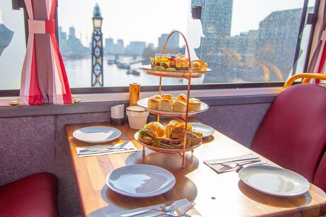 London Afternoon Tea Bus and Panoramic Tour on Lower Deck - Trafalgar Square and Charing Cross