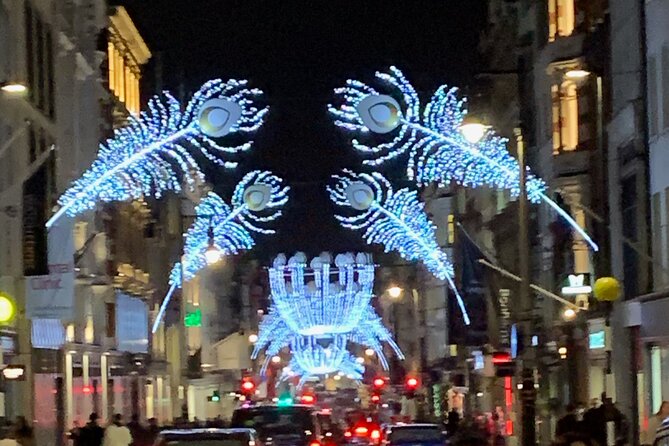 London Bespoke Black Cab Christmas Lights & Sights Private Tour - Sloane Square and the Kings Road gateway