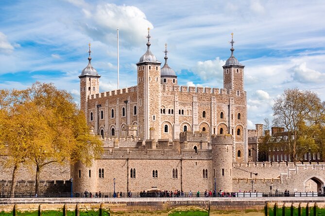 London Best of the City Fully Customized Guided Private Tour - Covent Garden, Trafalgar Square, and Piccadilly Circus