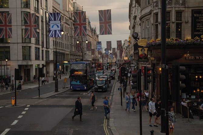 London by Night Sightseeing Open Top Bus Tour with Live Guide - Westminster Abbey, Big Ben, and Parliament