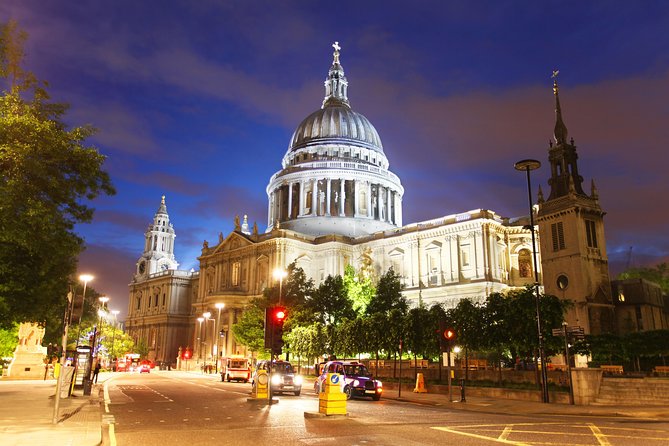 London by Night Sightseeing Open Top Bus Tour with Live Guide - Trafalgar Square, Piccadilly, and the ride between sights
