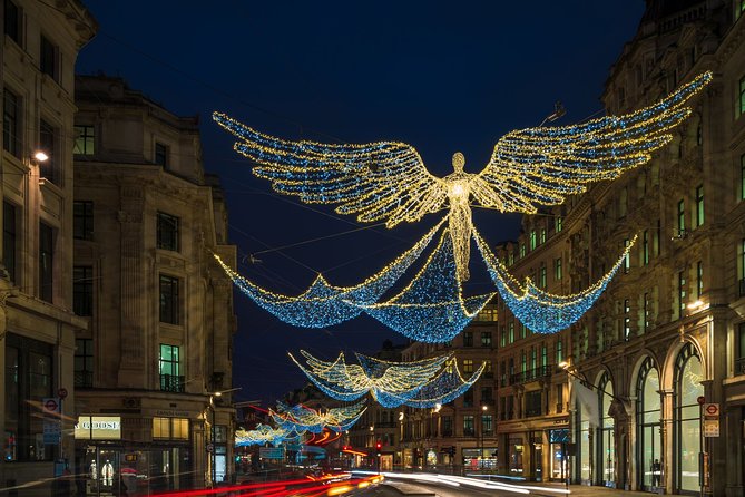 London Christmas Eve Illuminations Guided Tour by Night - The Tower of London and centuries of darker stories
