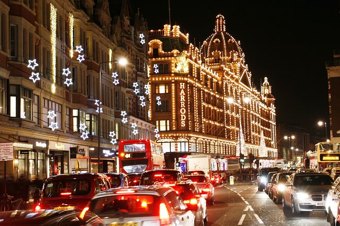 London Christmas Eve Illuminations Guided Tour by Night - St Paul’s Cathedral and Christopher Wren’s dome