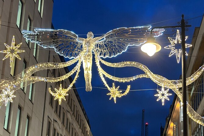 London Christmas Lights Guided Tour With Christmas Music - What kind of Christmas tour is this?