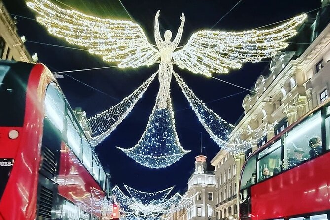 London Christmas Lights Private Guided Taxi Tour - Trafalgar Square and Norway’s Christmas tree
