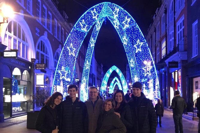 London Christmas Lights Private Tour by Traditional Black Cab - Mayfair and the grand shop windows