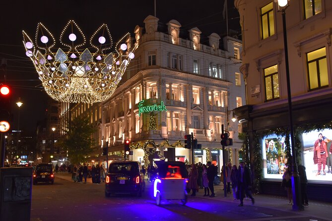 London Christmas Lights Private Walking Tour - Why a private guide changes the experience
