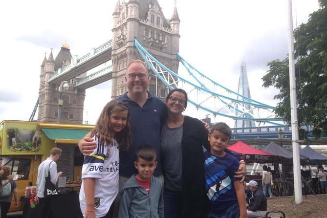 London Classic Sightseeing Private Taxi Tour - Comfort, Group Size, and Mobility