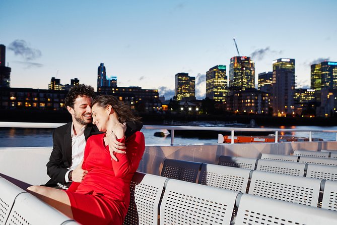 London Dinner Cruise on the Thames River - Dinner: convenient, but not a restaurant substitute