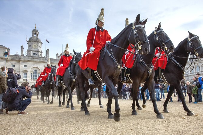 London Full-Day Private Tour with Westminster Abbey Tickets - Who should book this experience?