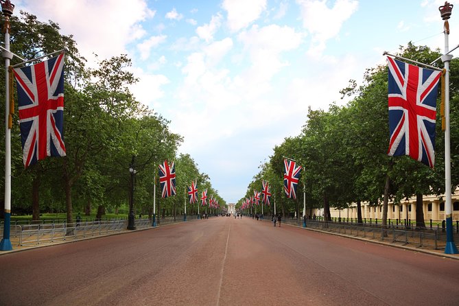 London Full Day Sightseeing Tour with London Eye - The Thames boat ride toward the Tower