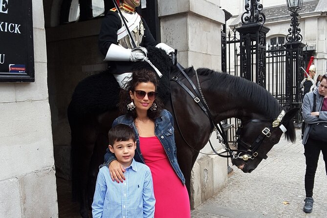 London Highlights Family-Friendly Walking Tour with Top Guide - Why this family tour works in London