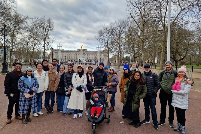 London in One Day: Tour Royal Westminster and the Square Mile - Lunch beside the Thames