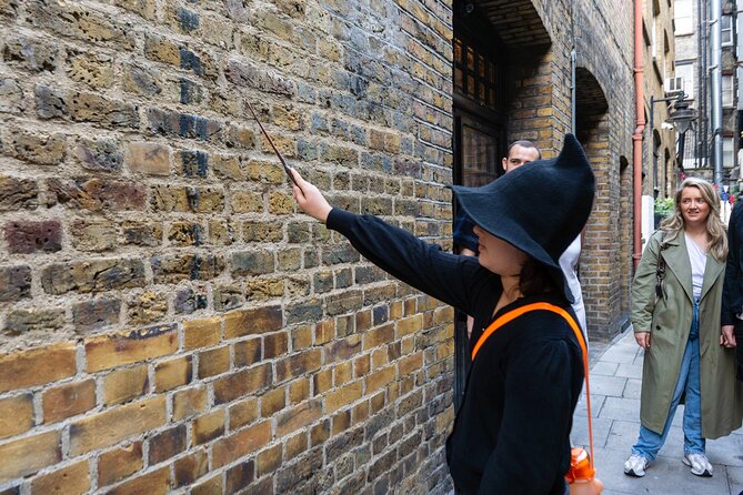 London: Interactive Harry Potter Walking Tour - Whitehall and the Ministry of Defence finale