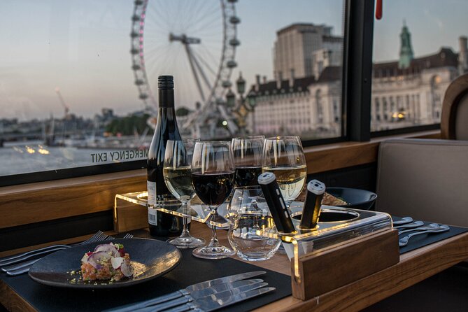 London Luxury Dinner Experience with Panoramic City Views - The first part of the route: the City and London Bridge