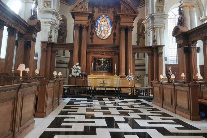 London Mystical and Dragons Walking Tour - St. Paul’s and the Phoenix symbol