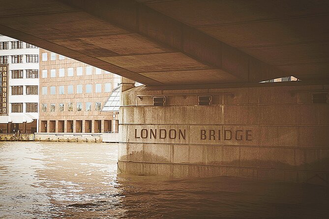 London Past & Present Backstreet Historical Tour - From St. Paul’s to Shakespeare’s Globe