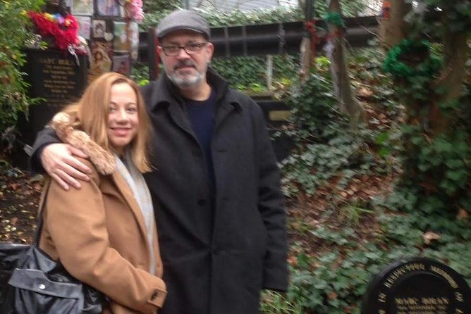 London Rock N Pop taxi Tour - What the guides add to the ride