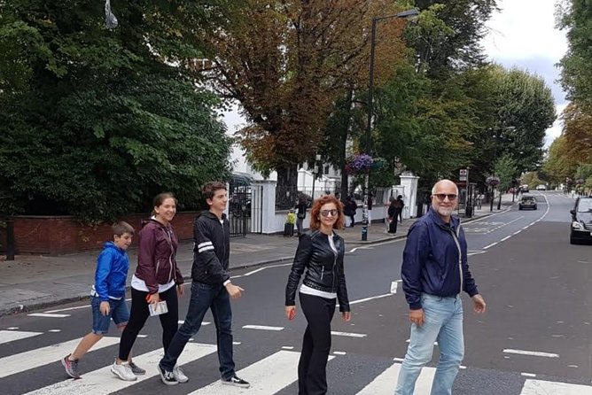London Rock N Pop taxi Tour - Clubs, pubs, and the places where bands began