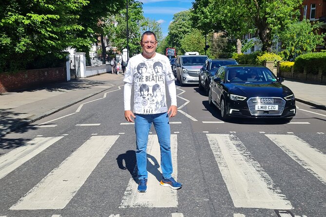 London Rock N Roll Beatles Private Black Cab Tour - The London Palladium and Beatles on stage