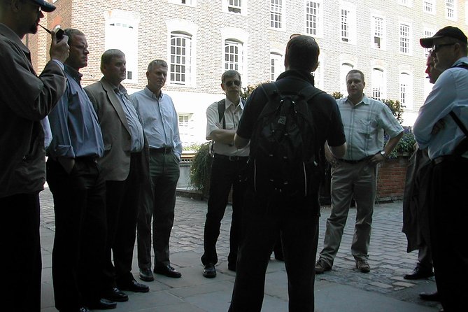 London Serial Killers - The Blood and Tears Walk - Grave-Robbing Beside Holy Sepulchre London