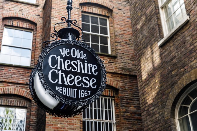 London Small Group Tour of Historical Pubs - Finishing near Holborn and Covent Garden
