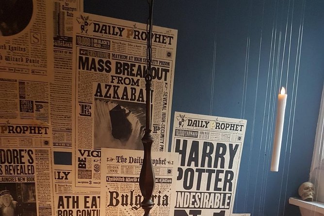 London The Best of Harry Potter Guided Tour (Free for Kids) - Leicester Square, film premieres, and the Harry Potter statue