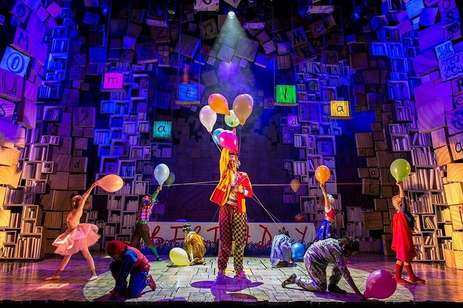 London Theatre: Matilda The Musical - Miss Trunchbull, Miss Honey, and the cast