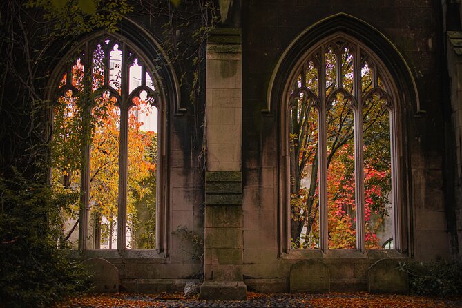 London through the lens: Iconic photo spots, hidden gems & food. - Why this private London photo walk works