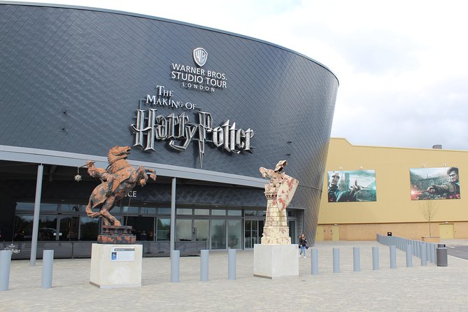 London to Harry Potter Studio Private Round-Trip Transfer - Key points at a glance