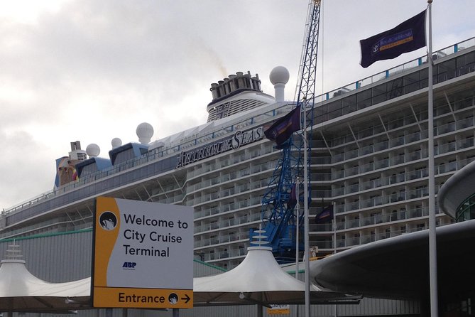 London to Southampton Cruise Terminals Private Minivan Transfer - What the strongest service points are