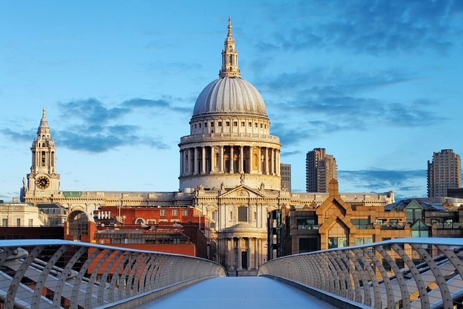 London Vintage Bus Tour Including River Thames Cruise with Optional Lunch - Fish and chips turns the outing into a meal stop