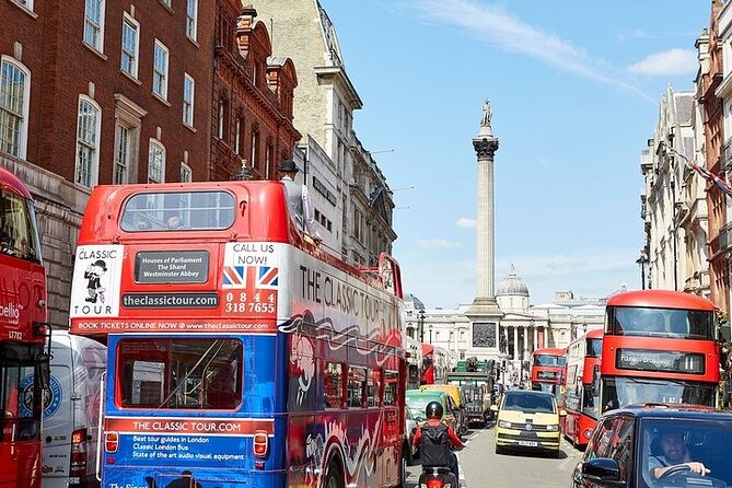 London Vintage Bus Tour: Live Comedy Sightseeing Show - Trafalgar Square and the Heart of Central London