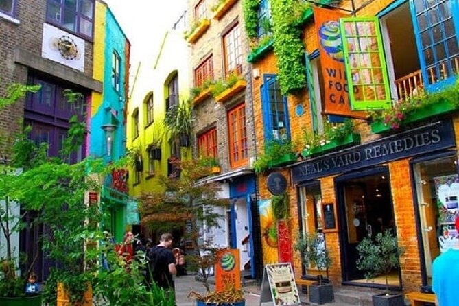 London West End Sunset Tour in Spanish - Neal’s Yard and Floral Street: the smaller streets matter